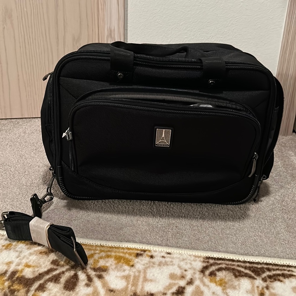 Travelpro day bag